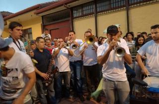 El I Festival Nacional de la Mascarada Heredia 2017 finalizó una jornada de tres días llenos de música, color, máscaras, cimarronas, personajes y la participación de toda la comunidad viviendo ésta tradición popular costarricense.