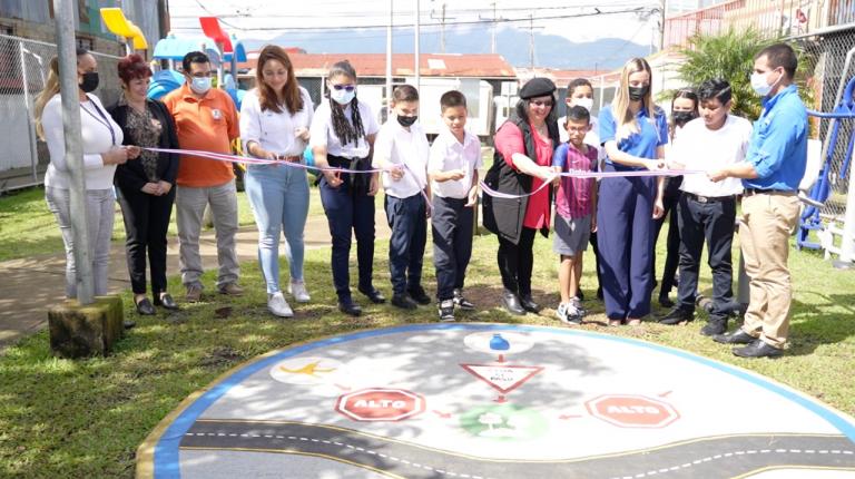 Heredia inaugura primer pasillo de movilidad activa