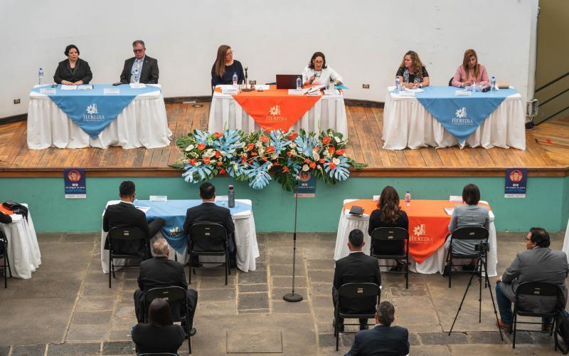 Municipalidad de Heredia  tiene nuevas autoridades municipales