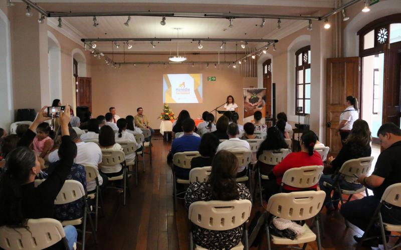 Heredia Emprende - Graduación Plan de Negocios 