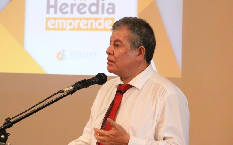 Heredia Emprende - Graduación Plan de Negocios 