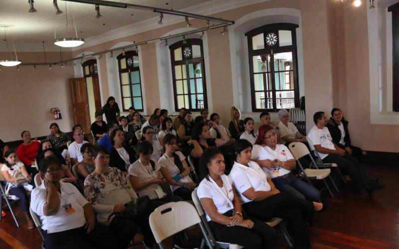 Heredia Emprende - Graduación Plan de Negocios 