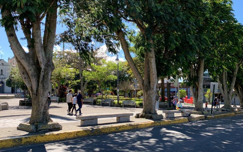 Remodelación costado oeste parque Nicolás Ulloa