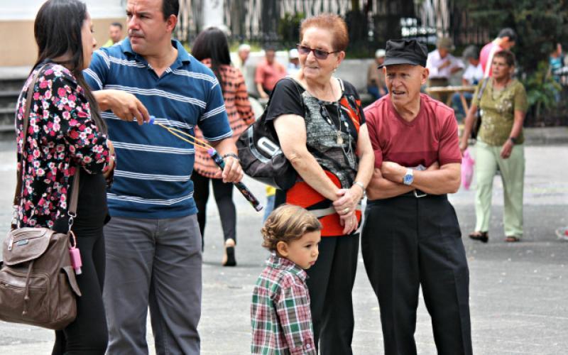 Domingos Heredianos por Media Calle