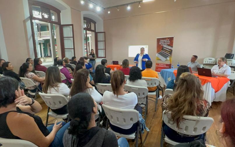Gobierno Local capacitó a 160 personas en "Habilidades Blandas"