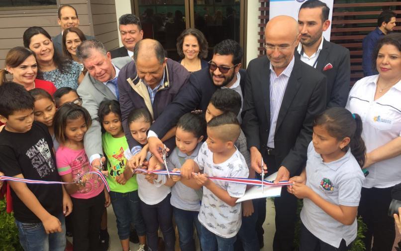 Este Centro recibirá niños, niñas, jóvenes y a su vez a toda la comunidad brindándoles oportunidades para la convivencia, el aprendizaje de valores y fortalecimiento de habilidades para la vida; favoreciendo el desarrollo integral de estas personas.  