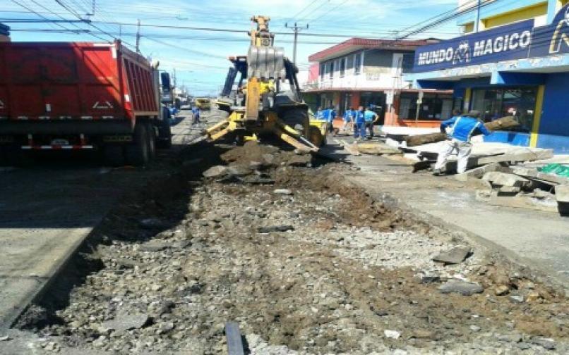 Trabajos sobre la línea del tren 